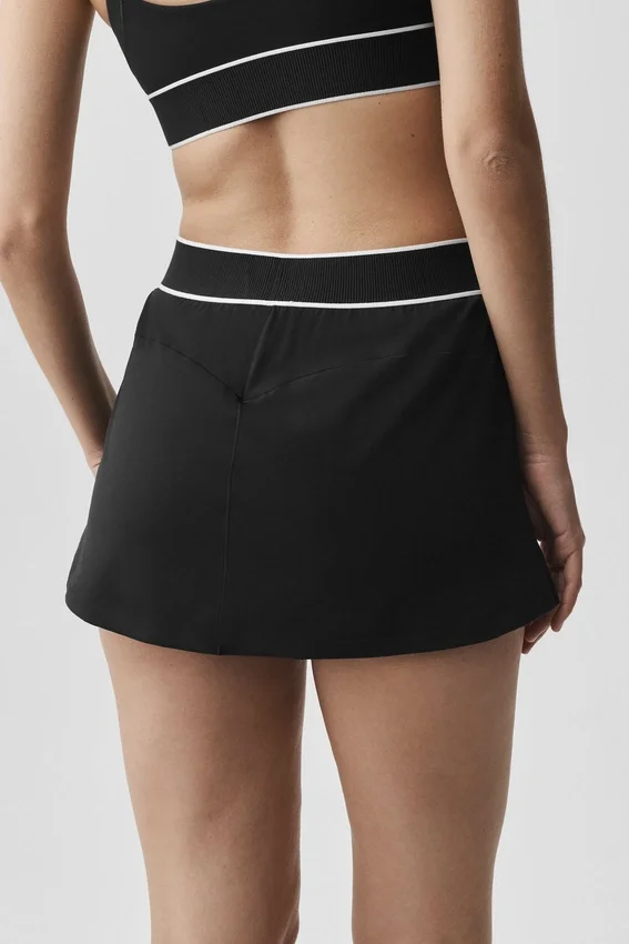 Alo Softsculpt Amp It up tenniskjol – svart