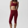 Alo Softsculpt Capri-byxor med låg midja och vikbar linning – Summer Romance Red