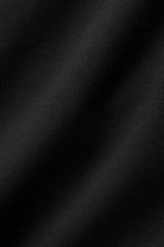 Alo Softsculpt halterneck-tennisklänning – svart/vit