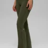 Alo Softsculpt High-Waist 7/8 Bootcut Leggings – olivgrön
