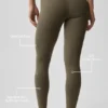 Alo Softsculpt High-Waist Leggings – Olive Tree