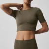 Alo Softsculpt Precision halvärmad T-shirt – Olive Tree