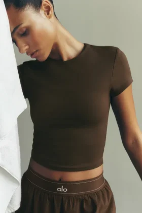 Alo Softsculpt Precision kortärmad topp – Espresso