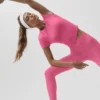 Alo Softsculpt Precision kortärmad topp – Paradise Pink