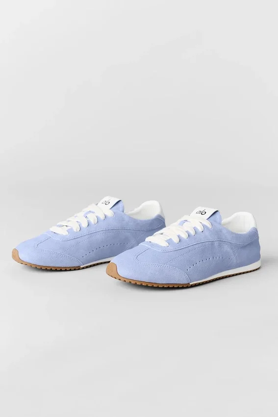 Alo Sunset Sneakers – Ljus Provence-blå