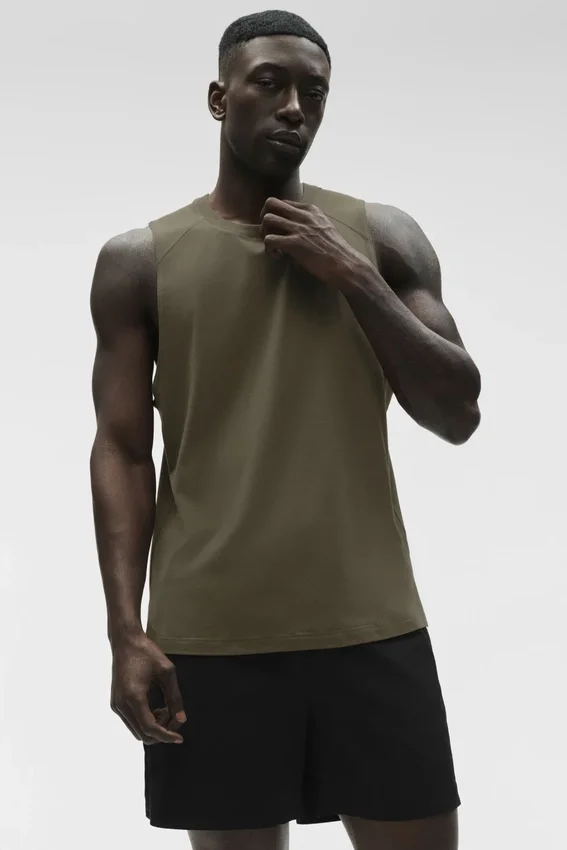 Alo Vapor Muscle Tank – Olive Tree