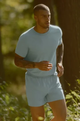 Alo Vapor T-shirt med rund hals och kortärmad – Desert Sage
