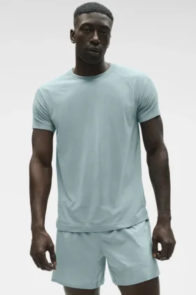 Alo Vapor T-shirt med rund hals och kortärmad – Desert Sage