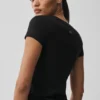 Alosoft Finesse-T-shirt – svart