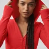 Alosoft Sincere figursydd jacka – klarröd