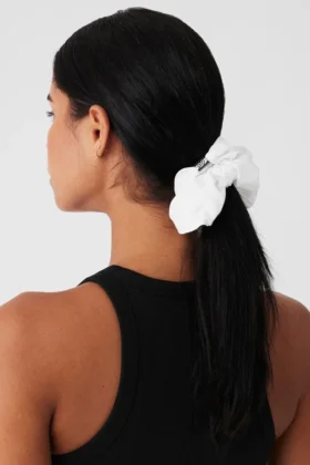 Bead It Oversized Scrunchie – Vit