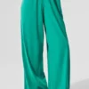 Breezy byxor med vida ben (långa) – Spruce Green
