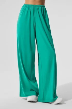 Breezy byxor med vida ben (långa) – Spruce Green