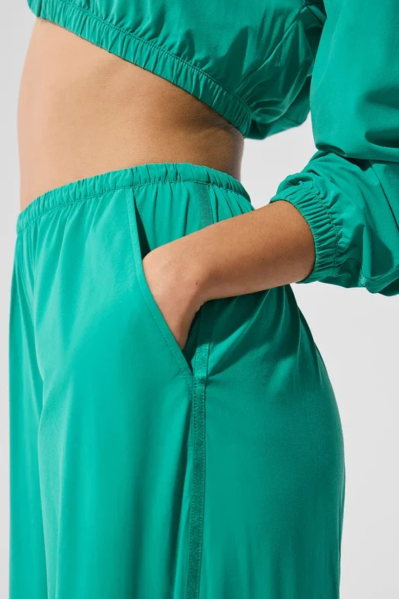 Breezy byxor med vida ben (långa) – Spruce Green