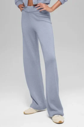 Byxor i ull och kashmir med High-Waist och vida ben – New Class – Winter Frost