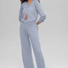 Byxor i ull och kashmir med High-Waist och vida ben – New Class – Winter Frost