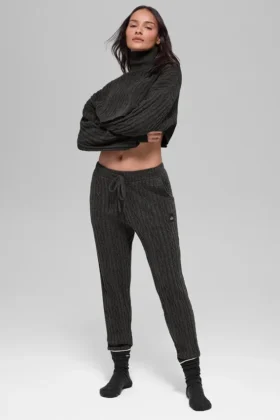 Cable Knit Winter Bliss-byxor – mörk melerad grå