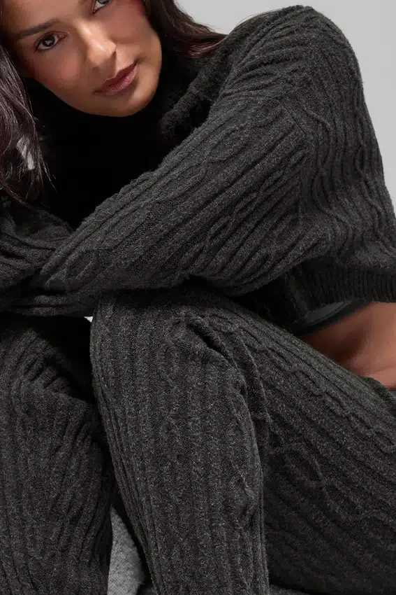 Cable Knit Winter Bliss-byxor – mörk melerad grå