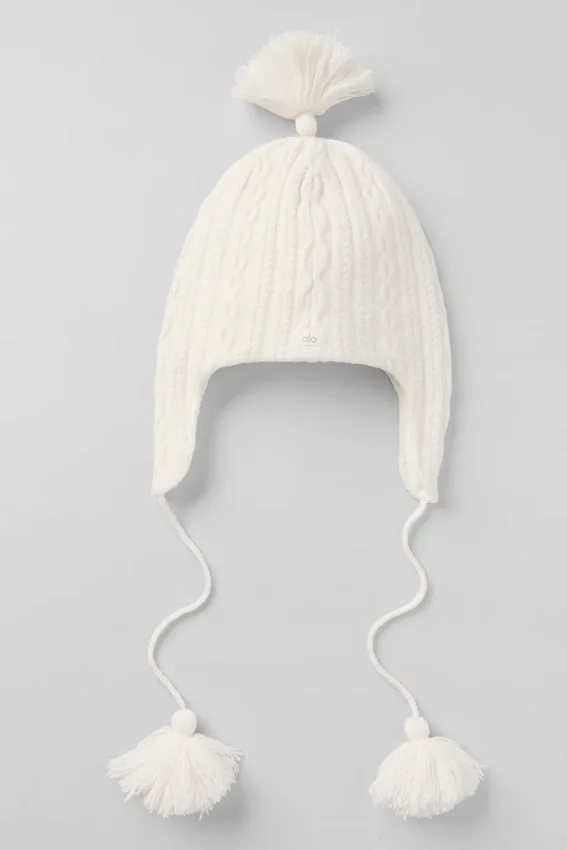 Cable Knit Winter Bliss-mössa med öronlappar – elfenben