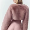 Chic kort jacka i fuskpäls – rosa champagne