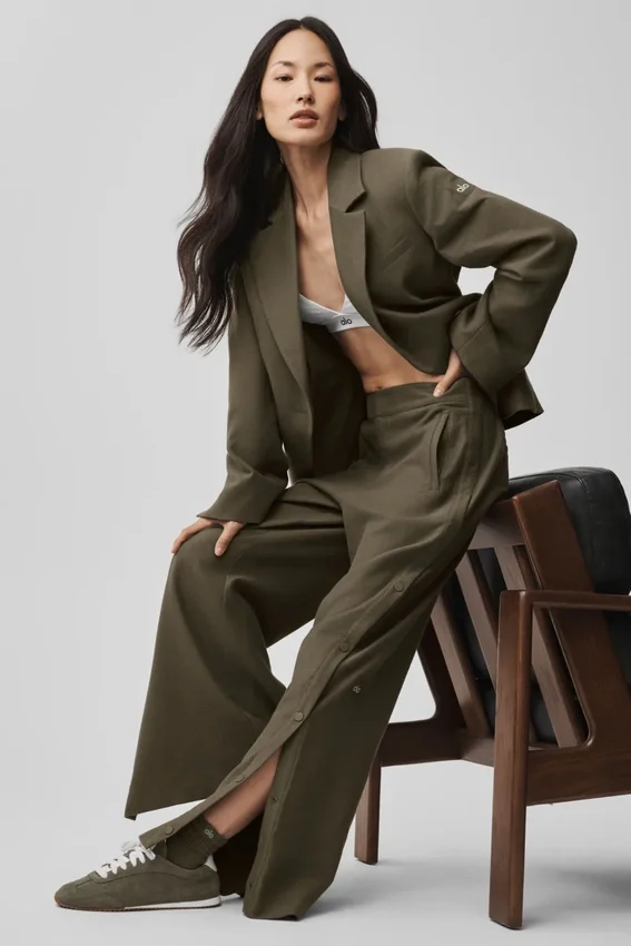 Cinch Blazer – Olive Tree