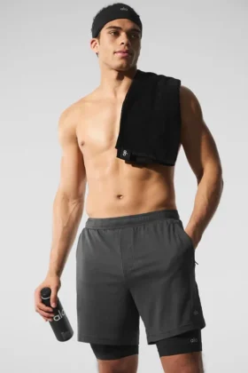 Conquer React 2-i-1 Performance-shorts – antracit/svart