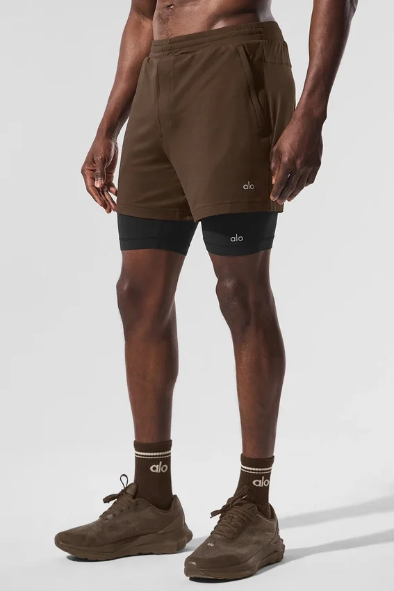 Conquer React 2-i-1 Performance-shorts – Espresso/svart