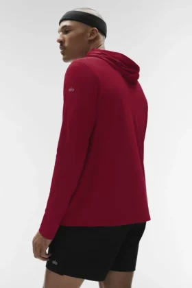Conquer Reform långärmad tröja med huva – Garnet