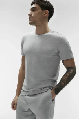 Conquer Reform T-shirt med rund hals och kortärmad design – Athletic Heather Grey