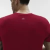 Conquer Reform T-shirt med rund hals och kortärmad design – Garnet