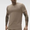 Conquer Reform T-shirt med rund hals och kortärmad design – Gravel