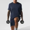 Conquer Reform T-shirt med rund hals och kortärmad design – Navy