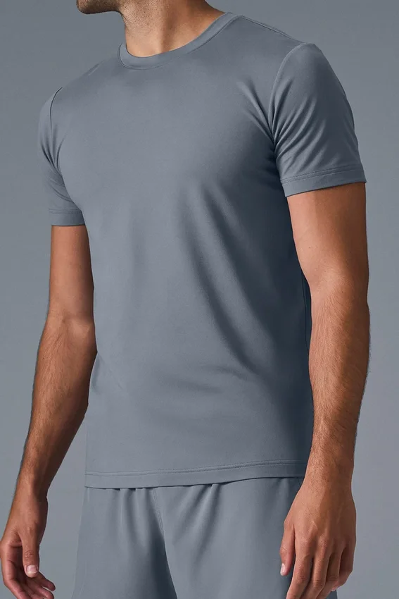 Conquer Reform T-shirt med rund hals och kortärmad design – Steel Grey