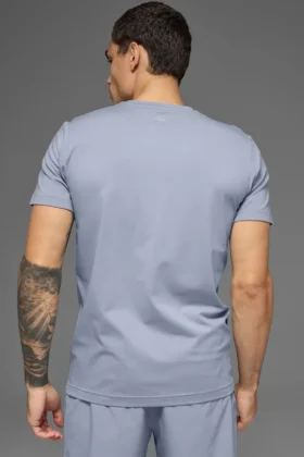 Conquer Reform T-shirt med rund hals och kortärmad design – Winter Frost