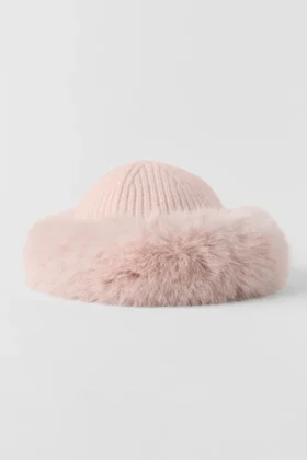 Courchevel-mössa i kashmir och fuskpäls – Frosted Pink