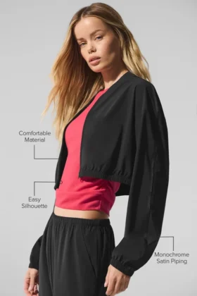 Cropped Breezy Full-Zip Cover up – Svart