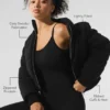 Darling Stickat Puffer – Svart