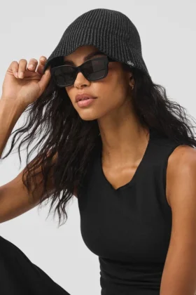 Denimstickad cloche – svart/antracit