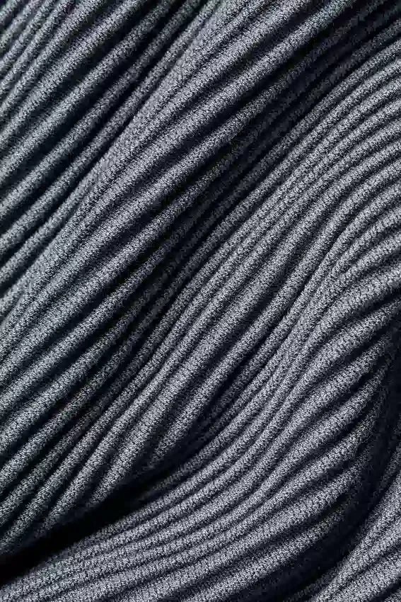 Denimstickad strumpebandströja – stålgrå/antracit