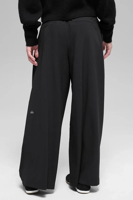 Dreamscape-byxor med High-Waist (korta) – svarta