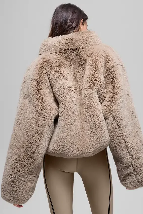 Faux Fur Allure-jacka – Oat