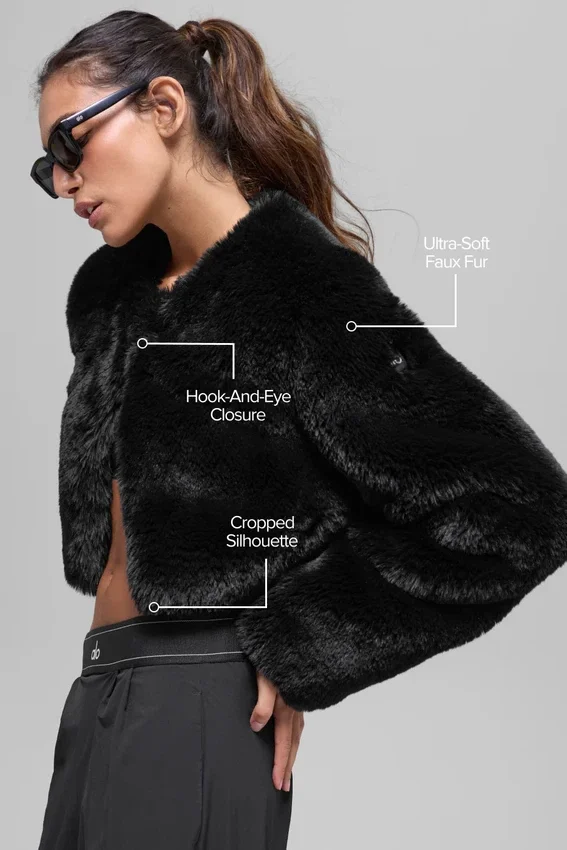 Faux Fur Chic kort jacka – svart