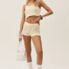 Heatwave-shorts i siden och kashmir med medelhög midja – sandbeige