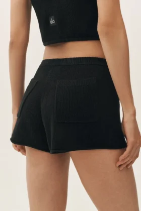 Heatwave-shorts i silke och kashmir med medelhög midja – svart
