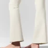High-Waist Airbrush 7/8-bootcut-leggings – Ivory