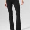 High-Waist Airbrush Leggings med 7/8-längd i bootcut-modell – svart