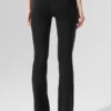 High-Waist Airbrush Leggings med 7/8-längd i bootcut-modell – svart