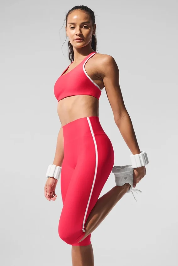 High-Waist Airlift Capri-byxor med kontrastfärg – Candy Red/White