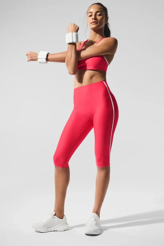 High-Waist Airlift Capri-byxor med kontrastfärg – Candy Red/White