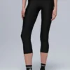 High-Waist Airlift Capri | Yogacapribyxor